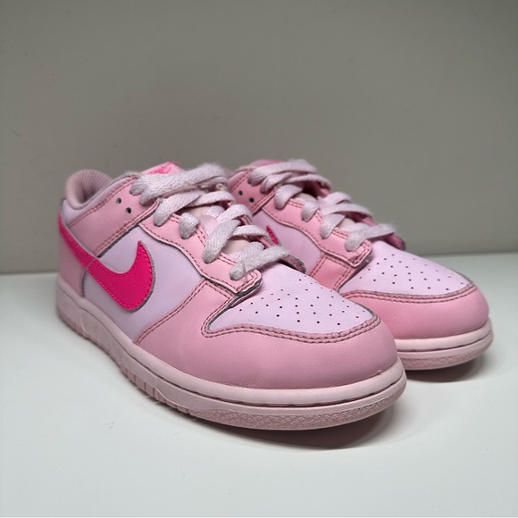 EUC | Nike | Dunk Low | Triple Pink | Girls 3Y US - Picture 12 of 12